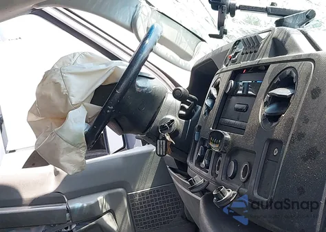 2013 Ford E-350 Super Duty Commercial from USA, damaged, VIN 1FDSE3EL1DDB34475